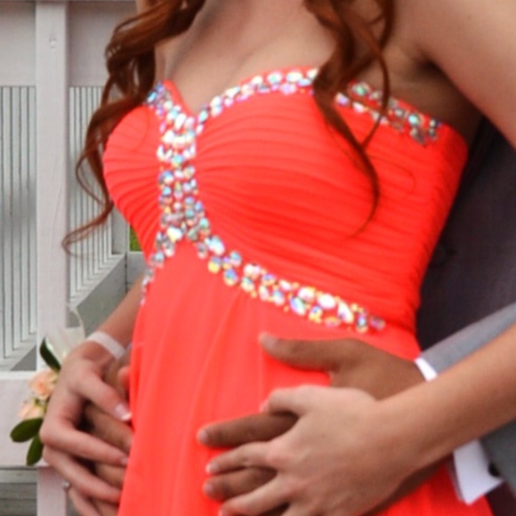 Prom Dress - Picture 2 of 5